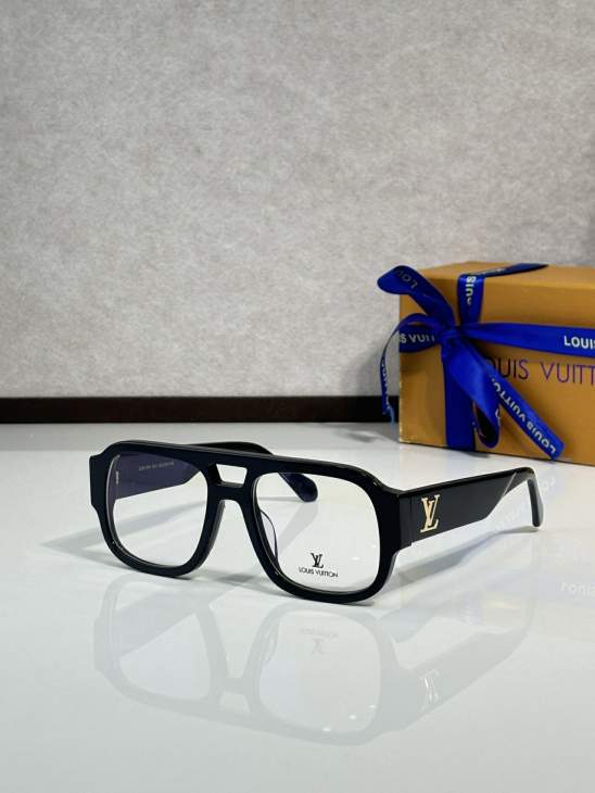 Picture of Louis Vuitton Sunglasses _SKUfw76300927fw